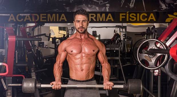 Ensaios  de Ricardo Sotoriva - Campeão de Fisiculturismo 