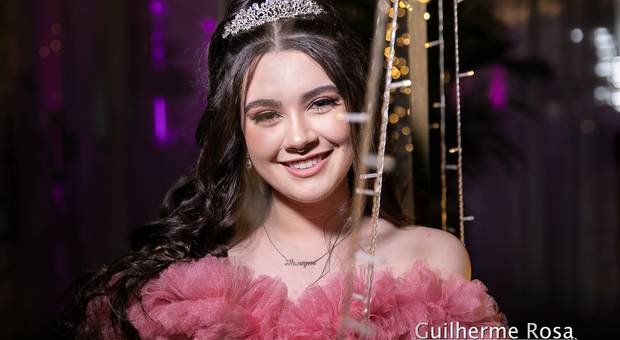 15 anos de 15th da Monique Martins Machado