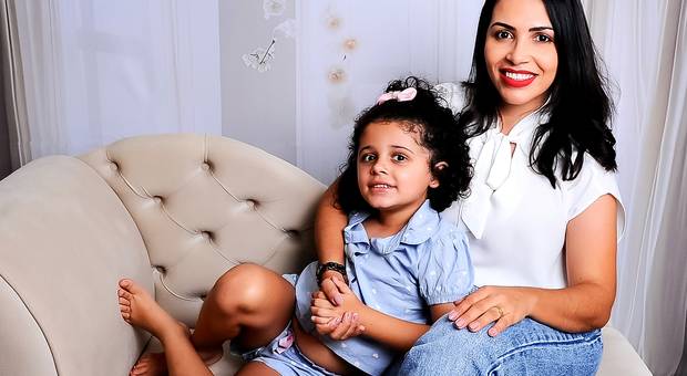 ENSAIOS TEMÁTICOS de Ensaio Dia das Mães- Mãe Viviane e filha Isadora