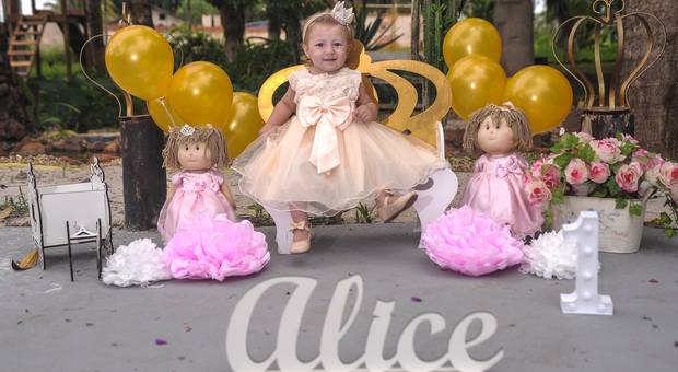 SMASH THE CAKE de SMASH THE CAKE REALEZA - ALICE