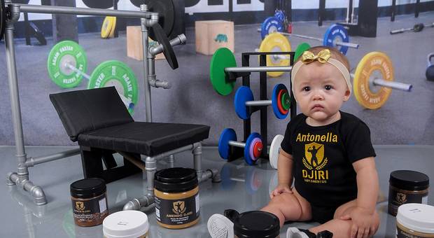 ACOMPANHAMENTO MENSAL de ANTONELLA 8 MESES