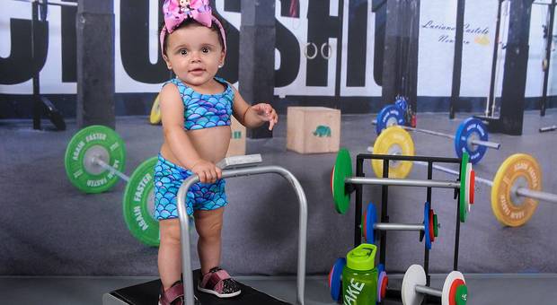 ACOMPANHAMENTO MENSAL de ISADORA 10 MESES