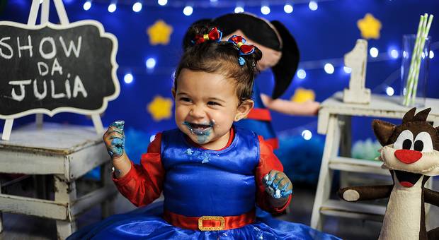 SMASH THE CAKE de Smash Julia - tema Luna