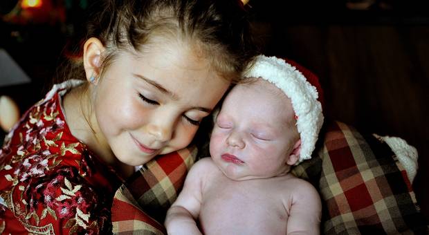 NEWBORN de NEWBORN PEDRO