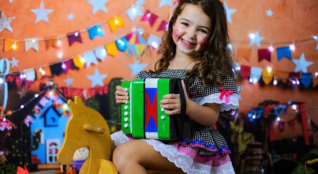 ENSAIOS TEMÁTICOS de ENSAIO HELENA - FESTA JUNINA