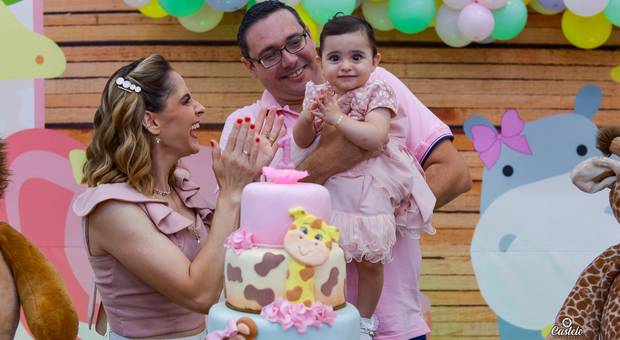 ANIVERSÁRIO INFANTIL de HELENA 1 ANO - SAFARI