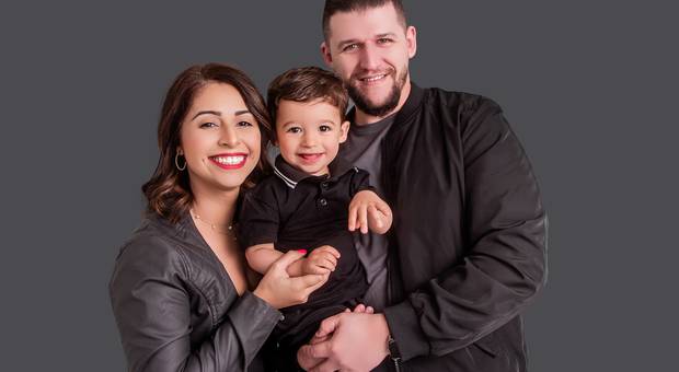 |EXTERNO E FAMILIAR| de ENSAIO FAMÍLIA - FERNANDA, DIEGO E LÉO - FUNDO GRAY