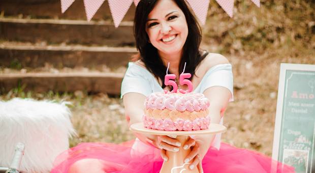 Ensaio Márcia de Smash the cake Márcia 55 anos.