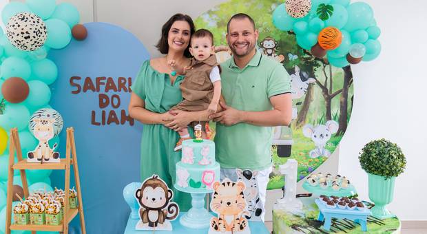 Aniversário de Aniversário do Liam e sua família