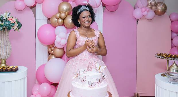 15 anos de Debutante Lívia