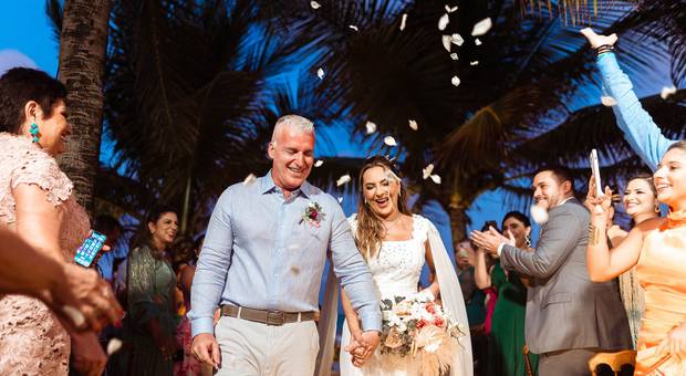 Na Praia de Adlinez & Alexandre