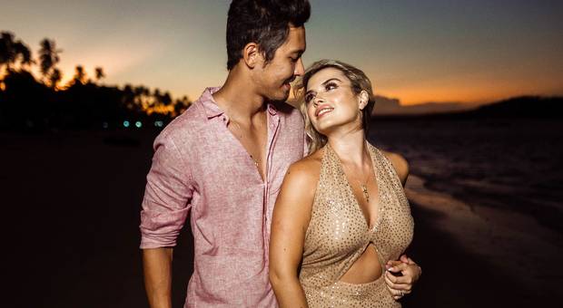 Na Praia de Thaysa & Henrique - Luau