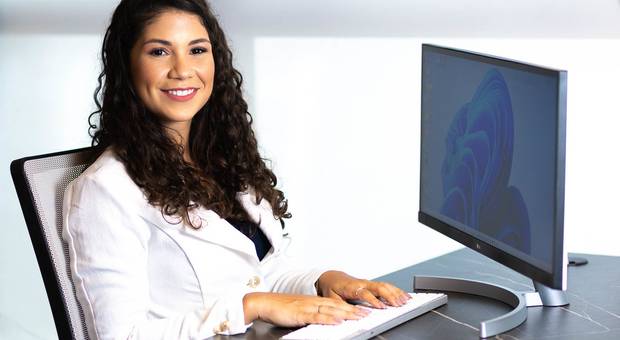 Retrato Profissional de Tais Oliveira - Dermatologista