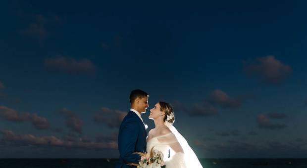 Na Praia de Milena & Victor