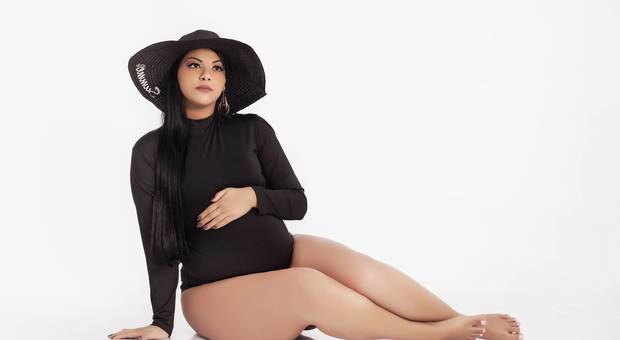 Figurinos Gestante de Body Preto