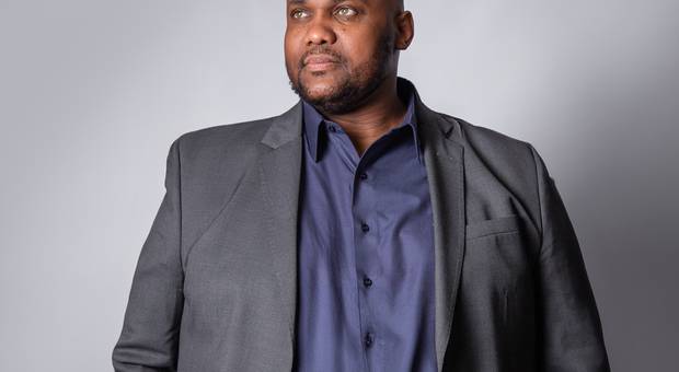 Corporativo de ENSAIO CORPORATIVO BISPO- ROBERTO