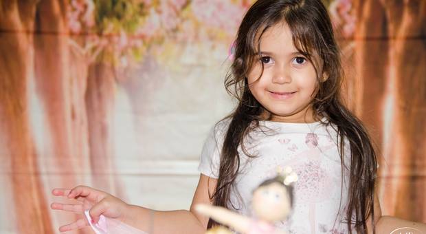 Infantíl de Yasmin Fez Cinco Anos