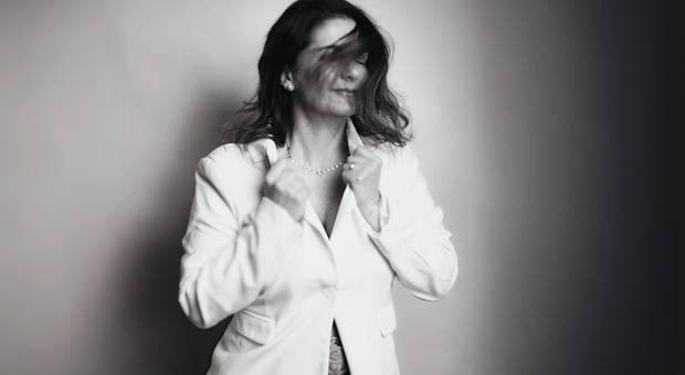 Corporativo e Feminino  de Claudia