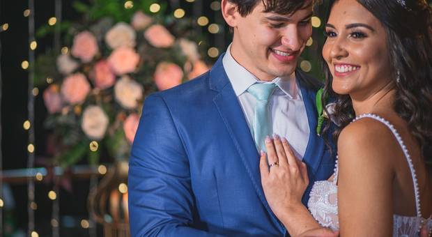 Casamentos de Karol e Wallace