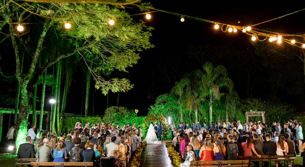 CASAMENTO de CASAMENTO A CÉU ABERTO EM MAIRIPORÃ-SP