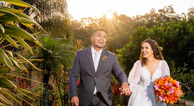 CASAMENTO de CASAMENTO NO ESPAÇO PAI E FILHOS EM ITAPECERICA DA SERRA-SP