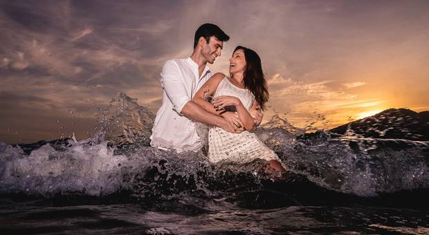 ENSAIO DE CASAL de ENSAIO DE CASAL NA PRAIA DAS CONCHAS NO GUARUJA