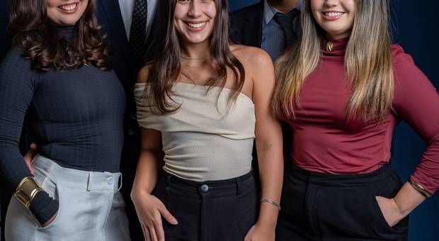 Corporativos de Turma de Direito da universidade Unisignorelli