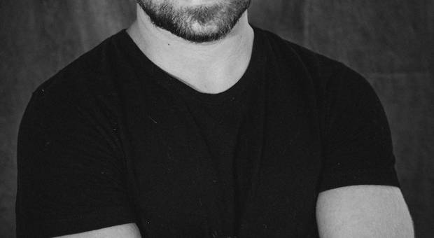 Fotos no Estúdio  de Retrato - Lucas  Serra zveiteir 