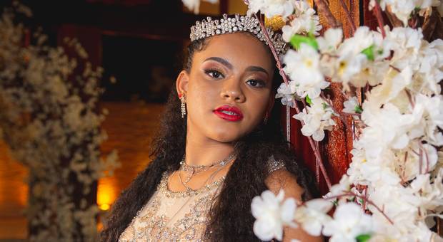 15 anos  de  Isabella