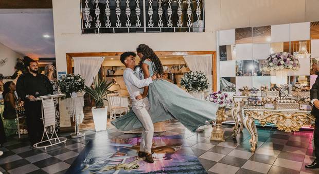 15 anos  de  Ana Clara Ferreira