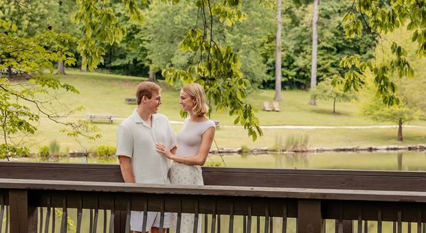 COUPLE SESSION of SURPRISE PROPOSAL & ENGAGEMENT SESSION AT OLIVER WINERY | BLOOMINGTON INDIANA