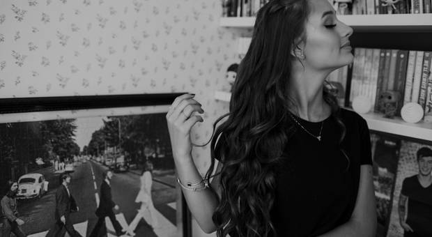 Ensaio de Débora Lino