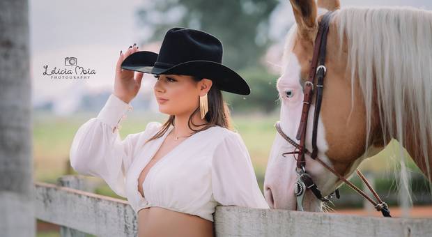 ENSAIO de Maria Fernanda Figueiredo | 15 anos 