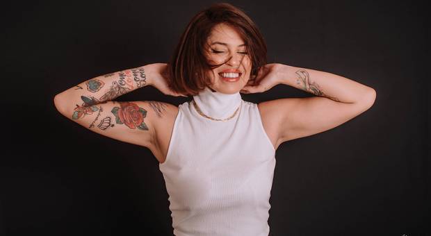 Marca pessoal de Maya - Especialista em cabelos.