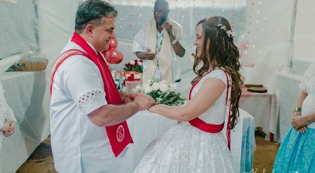 Casamentos de Lívia e Elídio