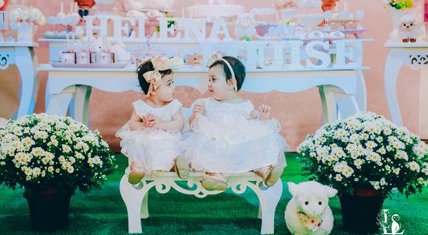 Aniversários de Louise e Helena - 1 Aninho