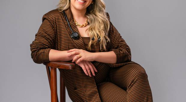 Estúdio de Ensaio Profissional em Estúdio em João Monlevade - Ludmila 