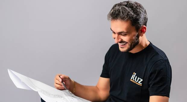 Estúdio de Ensaio Profissional e Corporativo em Estúdio em João Monlevade - Artur