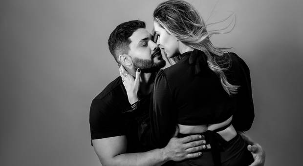 Estúdio de Ensaio de Casal em Estúdio em João Monlevade, Minas Gerais - Isabella e Lucas