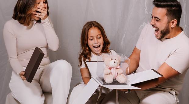 Ensaio de Família de Chá Revelação em João Monlevade, Minas Gerais – Sarah, Mateus e Malu