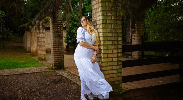 Ensaio adulto  de Pré ensaio de 21 anos da katy