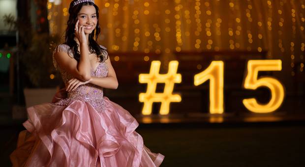 Debutante de Festa de 15 anos da Bela 