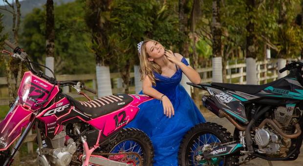 Pré  ensaio de 15 anos  de Pré ensaio de 15 anos da Lara 