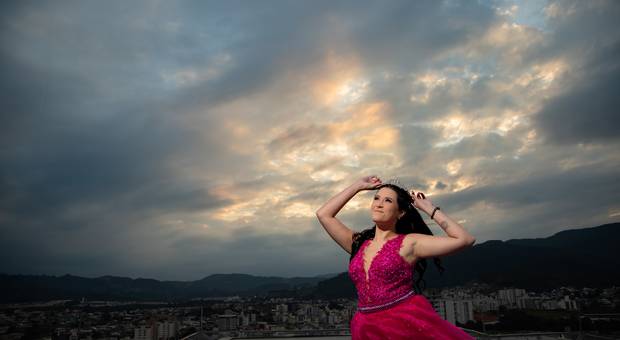 Debutante de Festa dos 15 anos da Jenni 