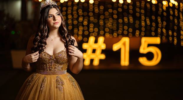 Debutante de Festa dos 15 anos da Helena 