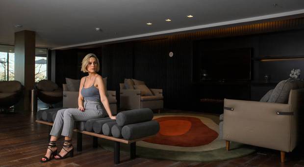 Trabalhos Recentes de Hotel Suryaa