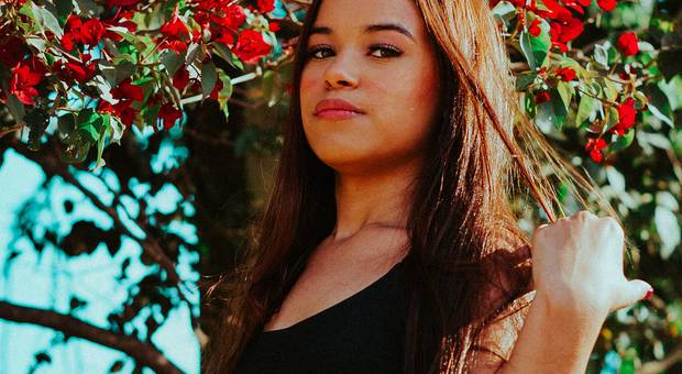 Ensaio Feminino de Mel 