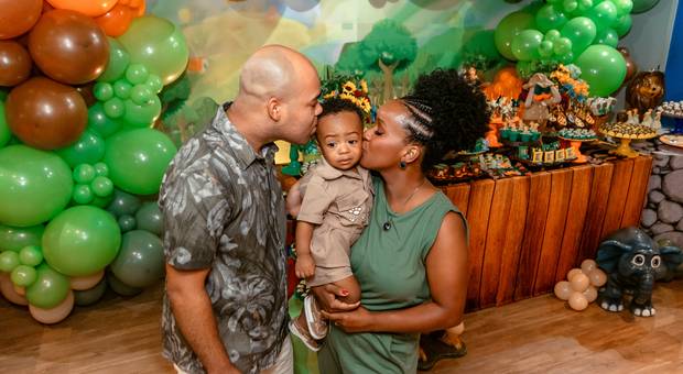 Fotografia de Aniversário Infantil de Meu 1º Aninho no Colmeia Park e Buffet Infantil do Théo Azevedo
