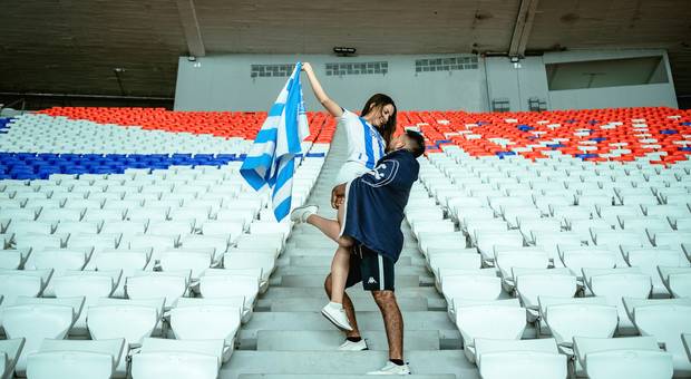Ensaio Pré-casamento de Ensaio Pré-casamento no Estádio Olímpico Mangueirão da Karoline & Leandro