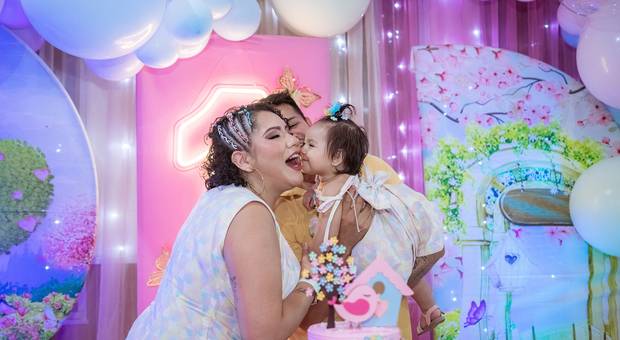 Fotografia de Aniversário Infantil de Meu 1º Aninho no Sociedade Beneficente Esporte Clube Alegria da Anna Lara